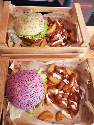 Fantastico veramente! at Flower Burger - Porta Genova in Milan