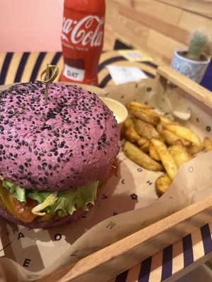 It so delicious and tasty 😋😋😋  at Flower Burger - Porta Genova in Milan