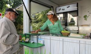 Cassandra, the boss at Vleischpflanzerl in Salzburg