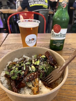 Mongolian “beef” and a beer  at Mango Vegan Street Food - Hala Koszyki in Warsaw