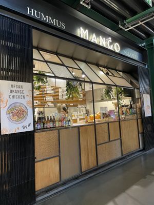 Storefront  at Mango Vegan Street Food - Hala Koszyki in Warsaw