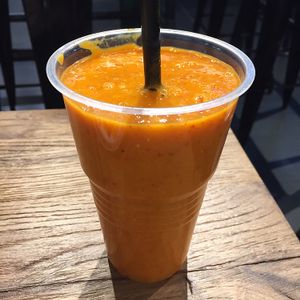 mango smoothie at Mango Vegan Street Food - Hala Koszyki in Warsaw