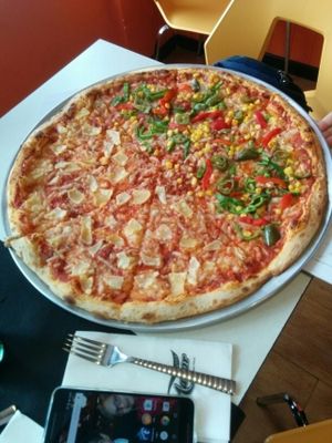 pizza 50 cms/20' at Pizzeria Mayor in Alcobendas