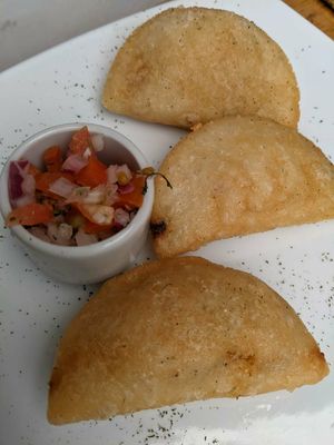 Empanadas filled with rice and veg at El Maple in Quito