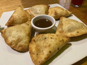 Samosas  at El Maple in Quito