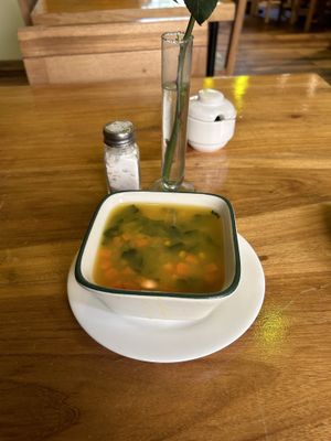 Sopa do dia de entrada   at El Maple in Quito