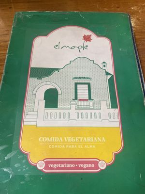 Menu is in Spanish but QR code for menu in English  at El Maple in Quito