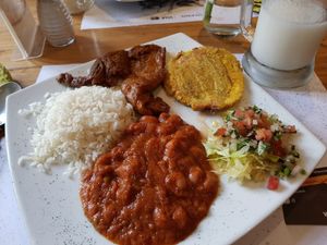 Menestra at El Maple in Quito