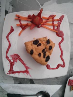 carrot cake at El Maple in Quito