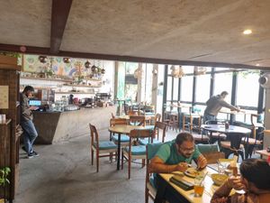 Modern at Greenr Cafe in Gurgaon