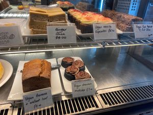 Good vegan sweets options at Timbuktu Nomadic Deli in Waiheke Island