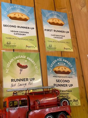 Such a shame there were no pies in the warmer on this day  at Timbuktu Nomadic Deli in Waiheke Island