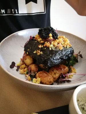 Tofu in hoven at Outro Lado in Faro