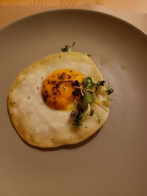 Veggie egg at Outro Lado in Faro