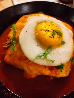 Francesinha at Outro Lado in Faro