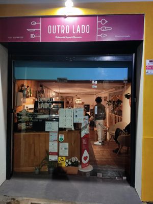  at Outro Lado in Faro