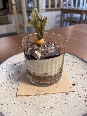 Bannoffe  at Outro Lado in Faro