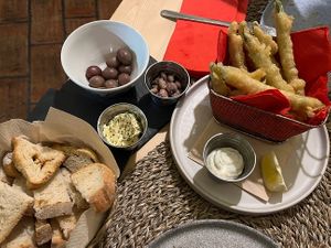   at Outro Lado in Faro