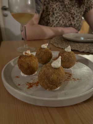 Croquettes 🌱  at Outro Lado in Faro