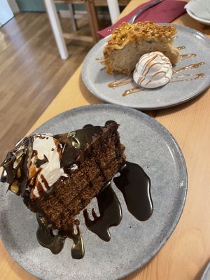 Choco and banana cruble  at Outro Lado in Faro