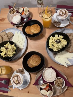 Brunch 2 persons  at Outro Lado in Faro