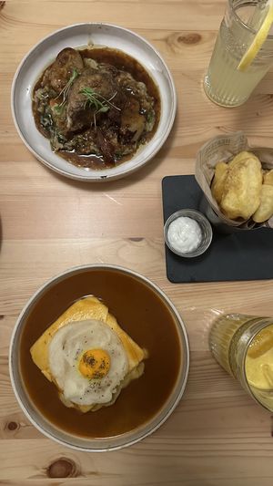   at Outro Lado in Faro