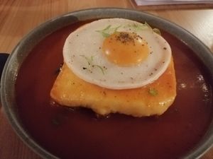Francesinha at Outro Lado in Faro