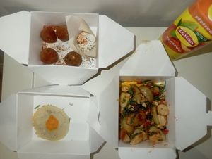 Take away at Outro Lado in Faro