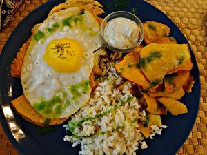 Portuguese Bitoque at Outro Lado in Faro