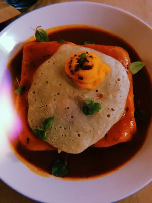 Francesinha at Outro Lado in Faro