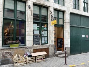 Outside  at De Rode Koe in Lille