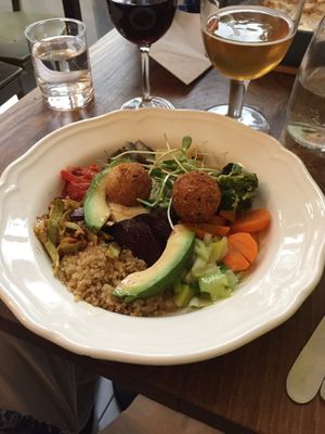 Assiette vegan at De Rode Koe in Lille