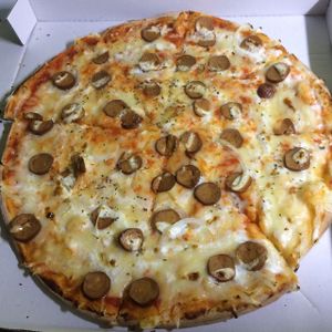 Pizza Frankfurt vegana  at Anatolia Kebab in Mostoles