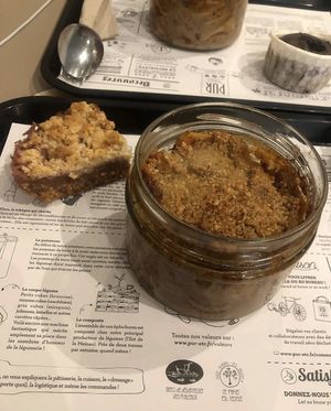 lasagna y apple crumble veganos at PUR etc in Versailles