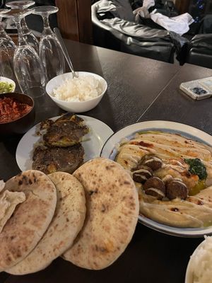 i tried some vegetarian restaurants in kyoto and this one is absolutely the best, they make the best mediterranean food i ever tried and the stuff is so kind and nice, great evenin at Gojo Paradiso in Kyoto