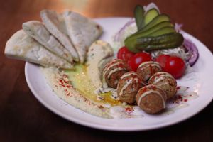 Israeli plate, hummus + falafel at Gojo Paradiso in Kyoto
