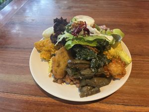 Buffet (salad. fried tempeh, potatoes, tofu curry)  at Sawobali  in Ubud