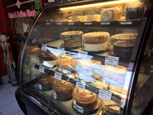 cakes at Sawobali  in Ubud