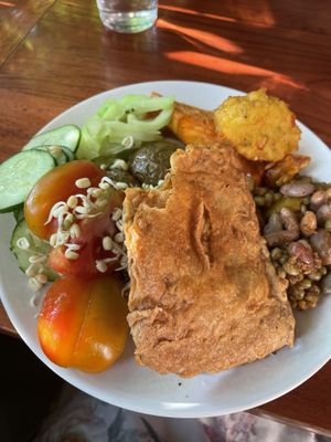 Buffet choice   at Sawobali  in Ubud