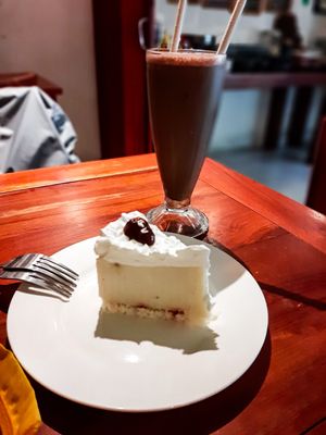 Durian Cheesecake & Chocolate Milkshake at Sawobali  in Ubud