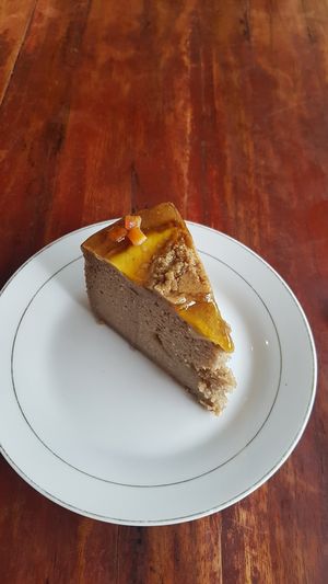 Vegan mango cake at Sawobali  in Ubud