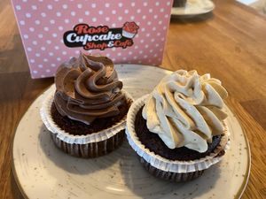 Chocolate-Orange and Peanutbutter  at Rose Cupcake in Klagenfurt