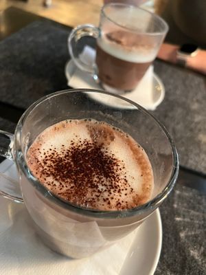 Heiße Schokolade mit Hafermilch at Hans im Glück in Recklinghausen