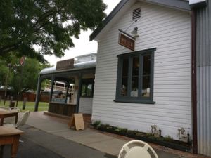 outdoor seating available at The Sweet Meadow in Echuca