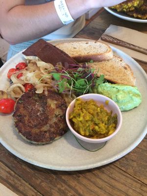 Big breakfast at The Sweet Meadow in Echuca