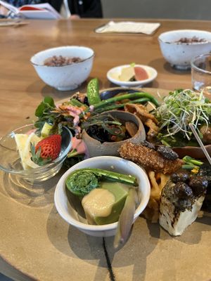 The set menu, ¥2400  at Kousagisha Cafe in Kyoto