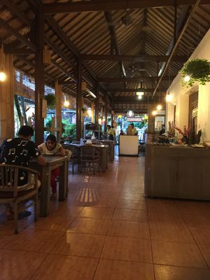 Comfortable dining at Veggie Karma in Ubud
