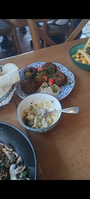  at Mezze Restaurant in Kralendijk