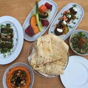 Vegan mezze at Mezze Restaurant in Kralendijk