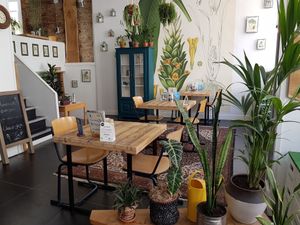 Interior with nice atmosphere at Lunchcafe Curcuma in Gouda
